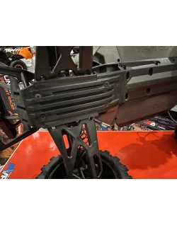 Xmaxx Belted Rouge + 2 Lipos 6700mAh