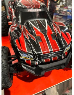 Xmaxx Belted Rouge + 2 Lipos 6700mAh