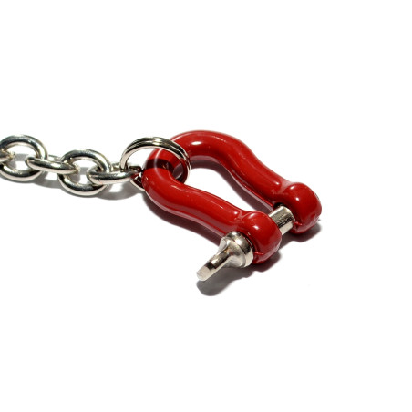 Chaîne avec crochet rouge